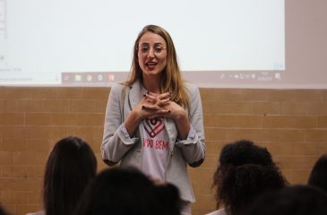 Voluntários do Bureau Veritas palestram sobre a participação de mulheres no mercado de trabalho