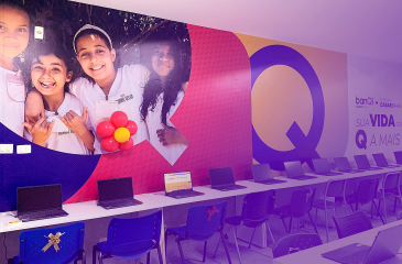 Fundação Casas Bahia+banQi inauguram nova sala de informática na Afesu Morro Velho